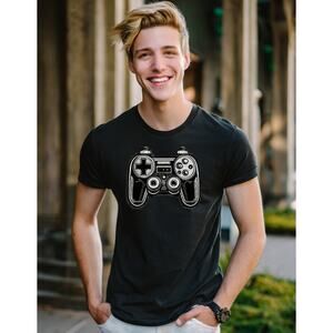 Men's Gildan Graphic Tshirt "Gamer" by Spyder Webb Size M